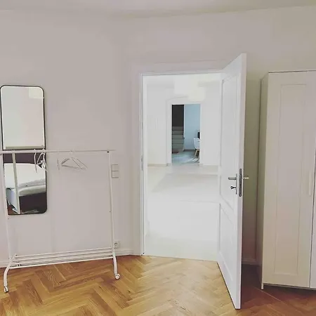 Apartment Sleek Design In Trendy Mitte Berlin