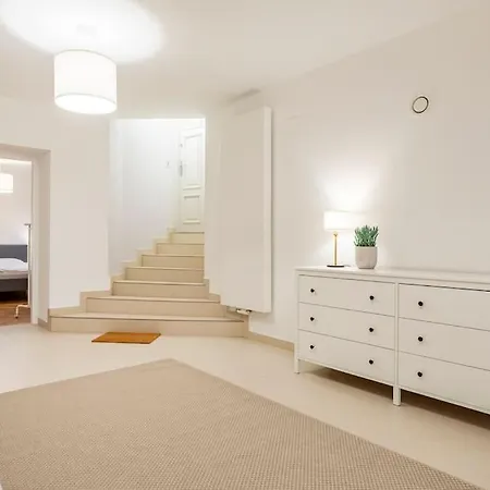 Sleek Design In Trendy Mitte Berlin