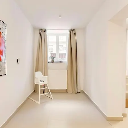 Sleek Design In Trendy Mitte
