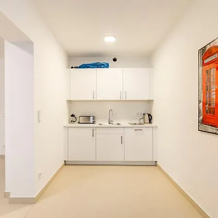 Sleek Design In Trendy Mitte Apartamento